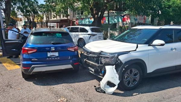 ¡CHUZA EN EL REFORMA DEJA UNA PERSONA LESIONADA!