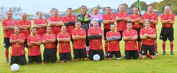 ¡RACING CLUB Y OPORTO IGUALARON EN GRAN DUELO!