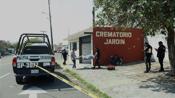 ¡PIERDE LA VIDA A LADO DEL PANTEÓN! - ERA RETIRADO DE LA SEMAR