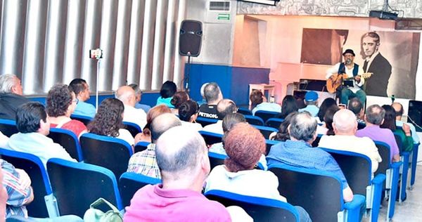 RAYSEL SE PRESENTA EN ´MARTES, TROVADOR DE VERAS´