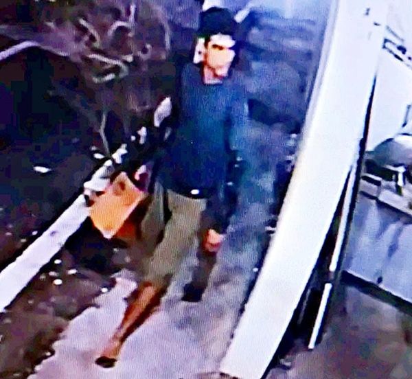 ¡LADRÓN LE ROBA LA TUBERÍA A VECINOS DE CASAS TAMSA!