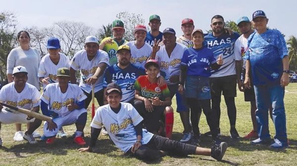 ¡RECICLADOS DA LA SORPRESA EN LA JORNADA DE LA PELOTA DE LA COLONIA CUAUHTÉMOC!