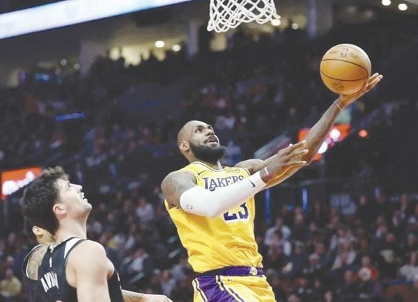 ¡ES LEBRON JAMES HISTÓRICO ENCESTADOR DE LA NBA!