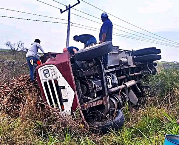 ¡SE VOLTEÓ CAMIÓN CAÑERO!