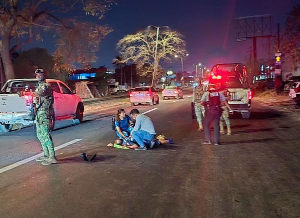 ¡LO ATROPELLA UN ‘OVNI’ Y SE PELA!