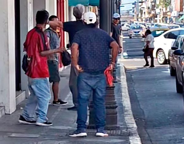 ¡LE DAN UNA GOLPIZA A CARTERISTA!