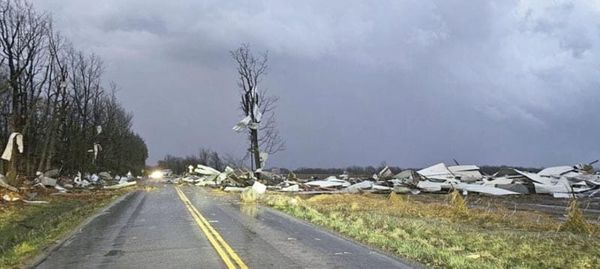 ¡TORMENTAS Y TORNADOS DEJAN 17 MUERTOS EN ESTADOS UNIDOS! - * El mayor número de víctimas mortales hasta esta mañana se produjo en Missouri