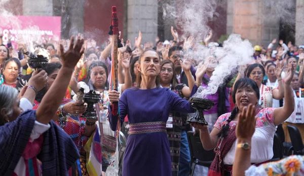 ¡“LLEGAMOS TODAS”! - EN EL DÍA DE LA MUJER