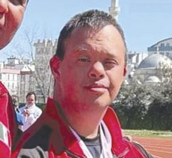 ¡REBAJAN BECAS A DEPORTISTAS SIN AVISO PREVIO!