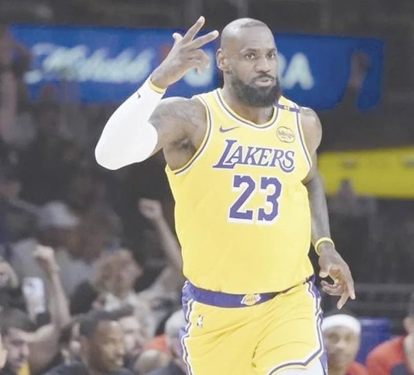 ¡LEBRON JAMES SUPERA LOS 50 MIL PUNTOS EN LA NBA!