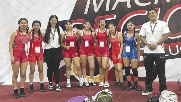 ¡LUCHADORES BRILLAN EN EL MACROREGIONAL! - VERACRUZANOS...