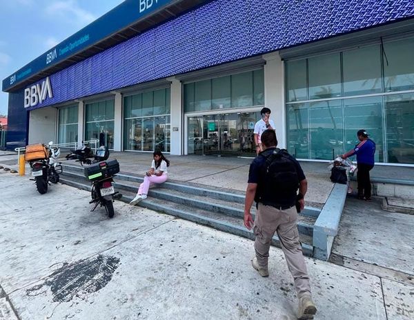 ¡“NINJAS” ATRACAN A ESTUDIANTE Y LA DESPOJAN DE 20 MIL PESOS!