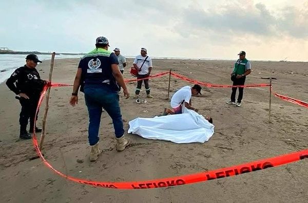 ¡TRABAJADORA DE PROTECCIÓN CIVIL MURIÓ AHOGADA EN TECOLUTLA!