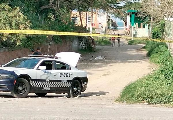 ¡ACRIBILLAN A DOS PESCADORES!