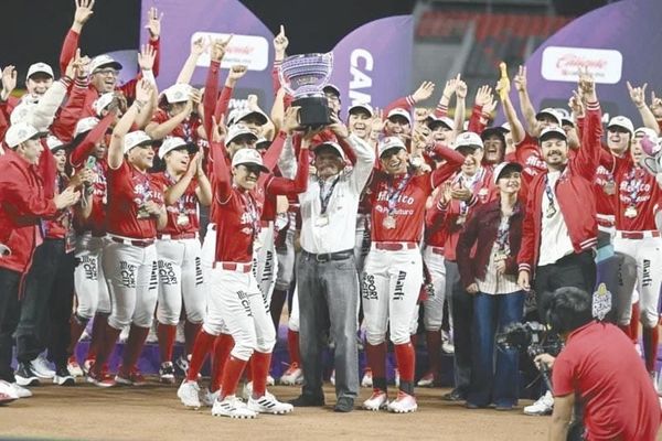 ¡CAMPEONAS! DIABLOS ROJOS FEMENIL BARRE LA SERIE DE LA REINA DE LA LMS!