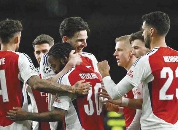 ¡CON APLASTANTE GLOBAL DE 9-3, ARSENAL SE METE A CUARTOS!