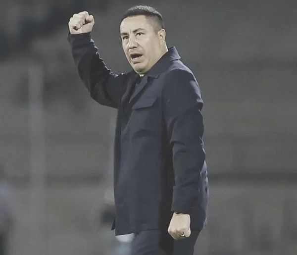 ¡EFRAÍN JUÁREZ DEBUTA CON TRIUNFO CON PUMAS EN CONCACHAMPIONS!