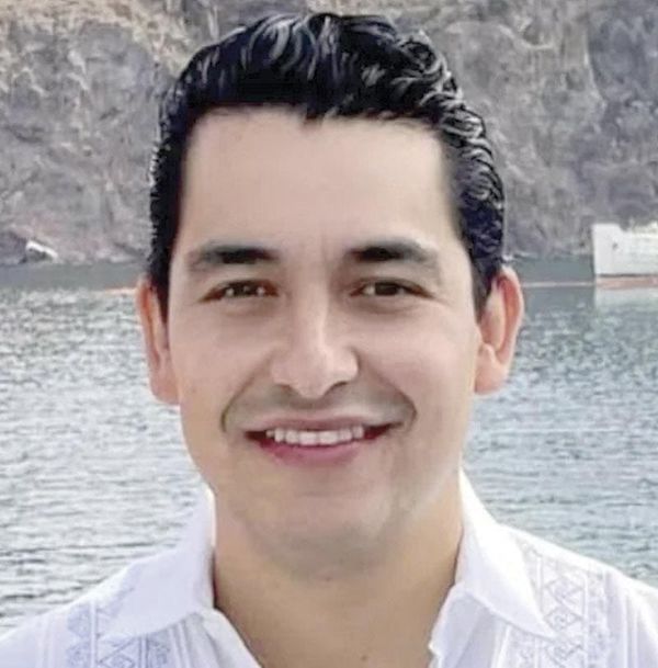 ¡ASALTAN AL SECRETARIO DE ECONOMÍA Y TURISMO DE SONORA!