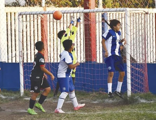 ¡TLACUACHES Y XANA ABREN LA JORNADA EN LA BICENTENARIO!