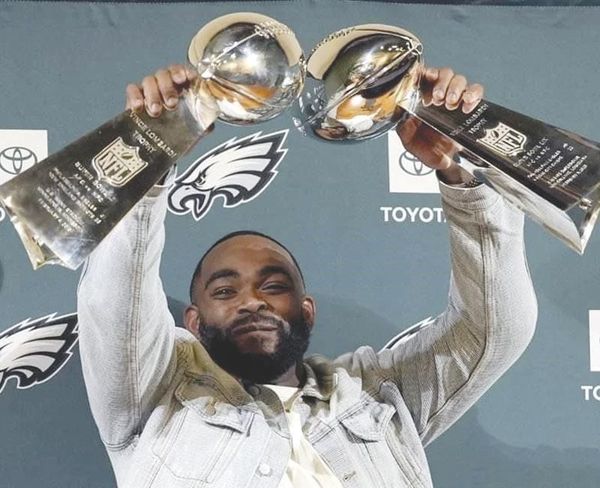 ¡BRANDON GRAHAM SE RETIRA TRAS 15 CAMPAÑAS Y 2 TÍTULOS EN NFL!