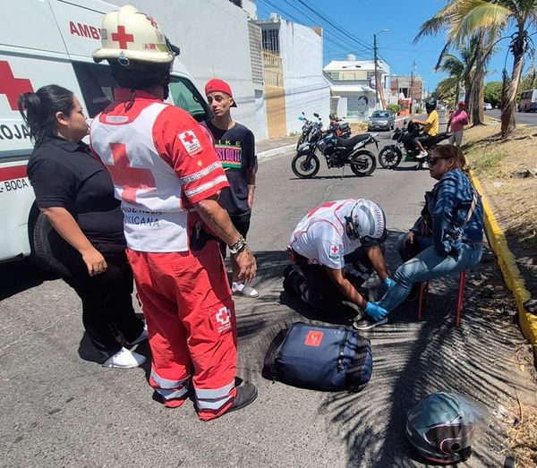 ¡COLISIONAN DOS MOTOS EN PALMAS DEL COYOL!
