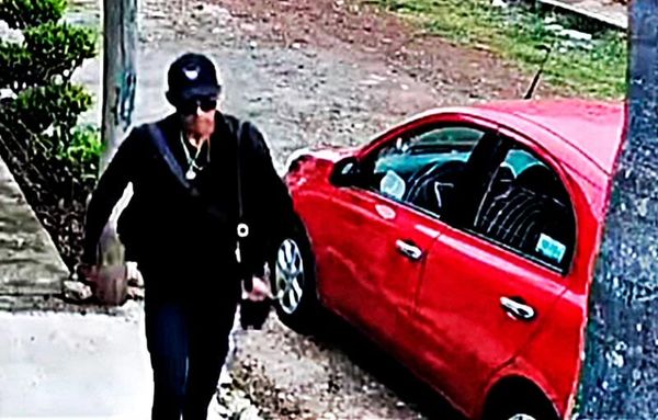 ¡‘RATOTA’ CON UN PISTOLÓN ATRACÓ A TRABAJADORA!