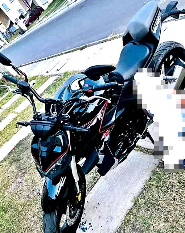 ¡“RATAS” ROBAN LA MOTO DE LA VECINA EN LOMAS 4!
