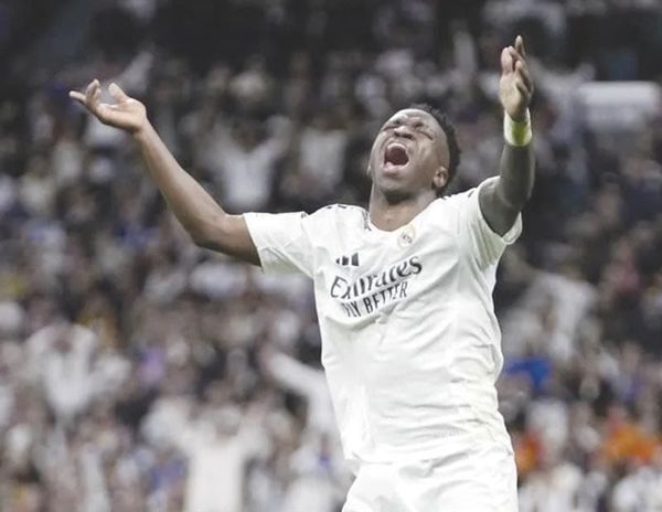 ¡MUERE EL REY...! - *Real Madrid fue eliminado por el Arsenal de la Champions