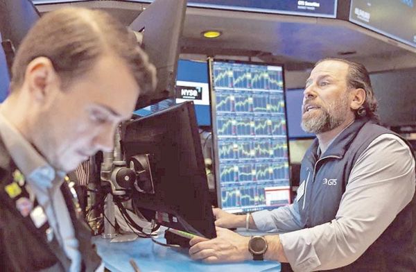 ¡WALL STREET REPUDIA EL PLAN ARANCELARIO DE DONALD TRUMP!