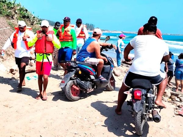 ¡JOVEN DESAPARECIÓ EN PLAYA DE ALVARADO!