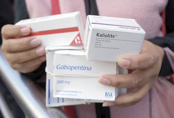 ¡SEGURO SOCIAL NO SURTIÓ 11 MILLONES DE MEDICINAS!