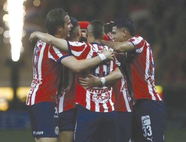 ¡CHIVAS SE AFERRAN AL BOLETO POR EL PLAY-IN!
