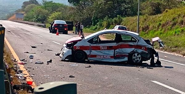 ¡TRES MUERTOS EN CARRETERAZO!