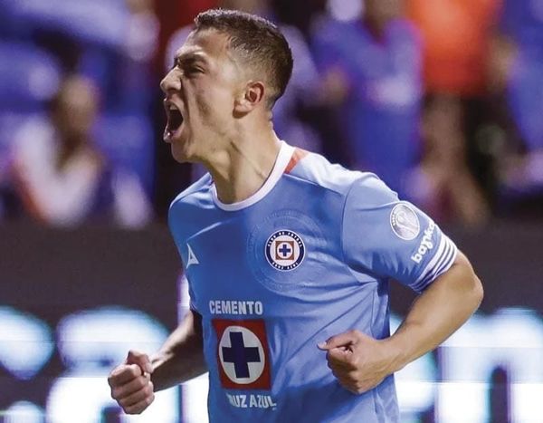 ¡ACECHA CRUZ AZUL LIDERATO TRAS VENCER A PUMAS!