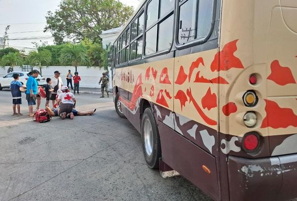 ¡CAMIÓN DE LA MIXTEQUILLA ATROPELLÓ A TURISTAS!