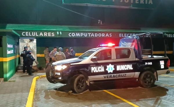 ¡‘CRISTALEAN’ CASA DE EMPEÑO FIRST CASH EN EL BUENAVISTA!