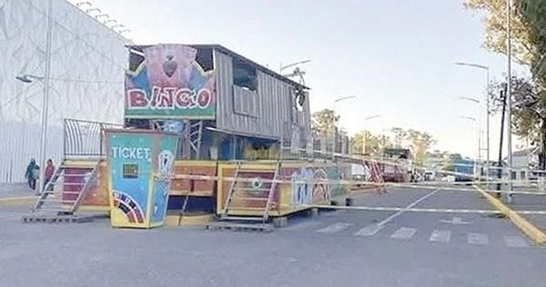 ¡HALLAN CAMIONETA CON CUERPOS CERCA DE SEDE FERIAL EN PUEBLA!