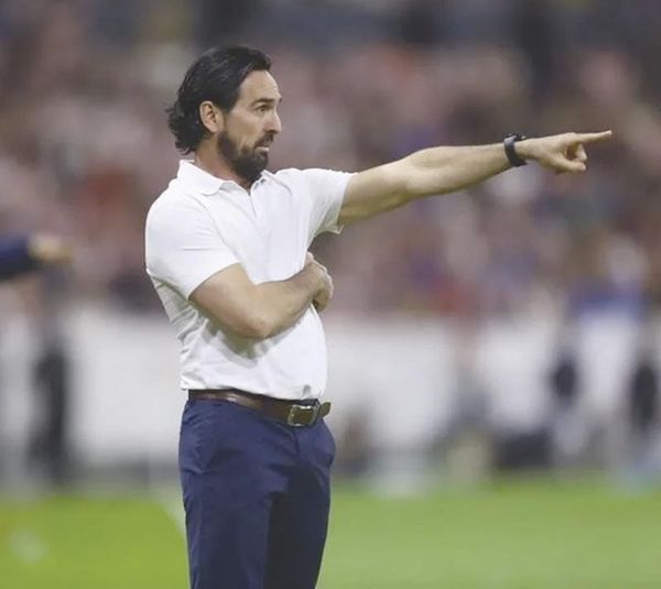 ¡CHIVAS, SIN DIRECTOR TÉCNICO Y SIN PROYECTO CLARO!