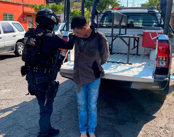 ¡AMARRAN A “RATOTA” QUE ROBÓ CUATRIMOTO!