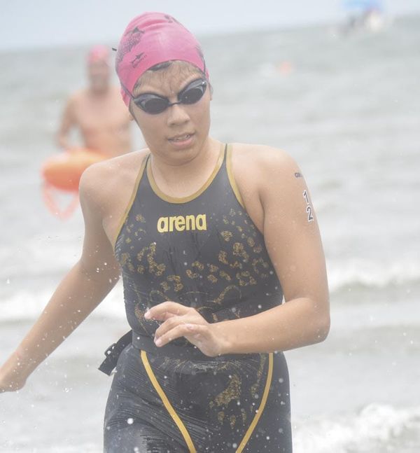 ¡EN ACCIÓN NADADORES EN NACIONAL DE AGUAS ABIERTAS!