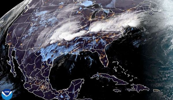 ¡Y SOPORTA 42 GRADOS DE SENSACIÓN TÉRMICA! - *SIGUE PUESTO EL NORTAZO DEL DOMINGO.