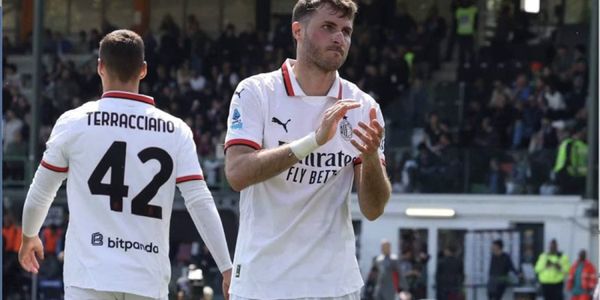 ¡GIMÉNEZ ENTRA DE CAMBIO Y ANOTA EN TRIUNFO DEL AC MILÁN!