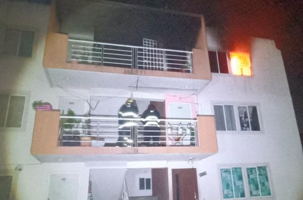 ¡FAMILIA LO PERDIÓ TODO POR VORAZ INCENDIO!