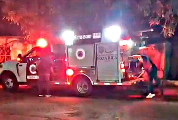 ¡OLVIDAN APAGAR LA BASURA Y UNA VIVIENDA TERMINA EN CENIZAS!