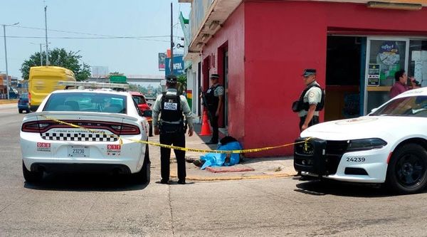 ¡MUERE HOMBRE DE LA TERCERA EDAD EN LA RAFAEL CUERVO!