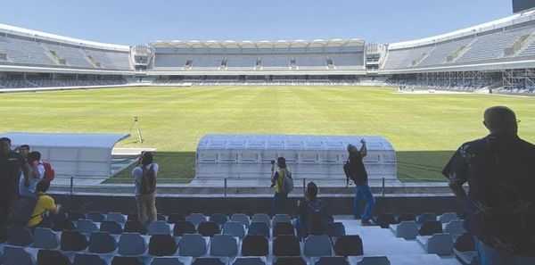 ¡ABRE SUS PUERTAS! - SIN EQUIPO