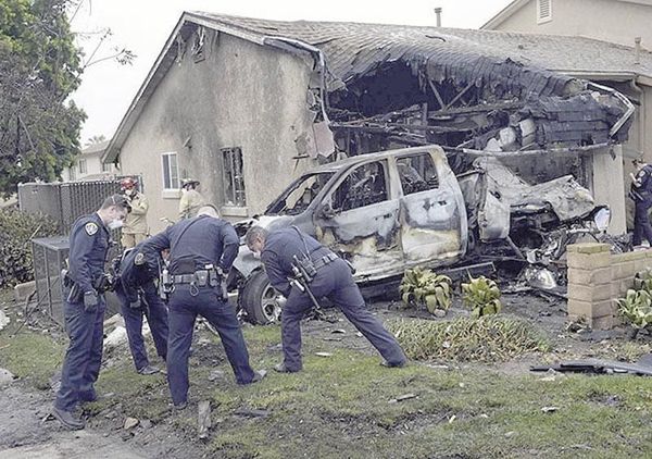 ¡ACCIDENTE DE AVIONETA EN SAN DIEGO DEJA 3 MUERTOS!