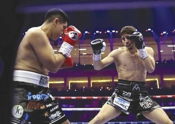 ¡DEBUTA MARCO VERDE EN BOX PROFESIONAL CON NOCAUT!