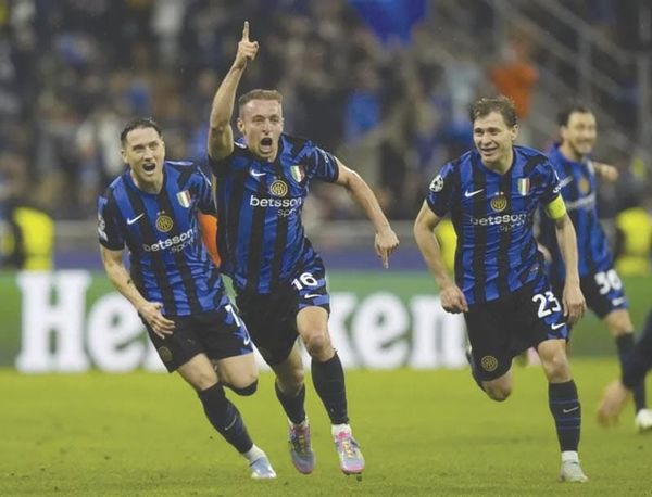 ¡PARTIDO DE LOCOS!!..INTER ECHA AL BARCELONA!