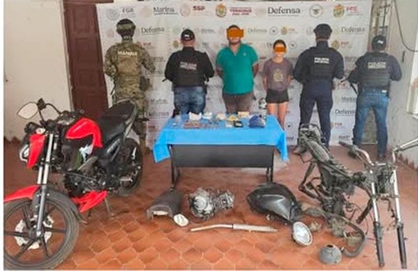¡DOS DETENIDOS, MOTOCICLETAS Y DROGAS ASEGURADOS EN CATEO!